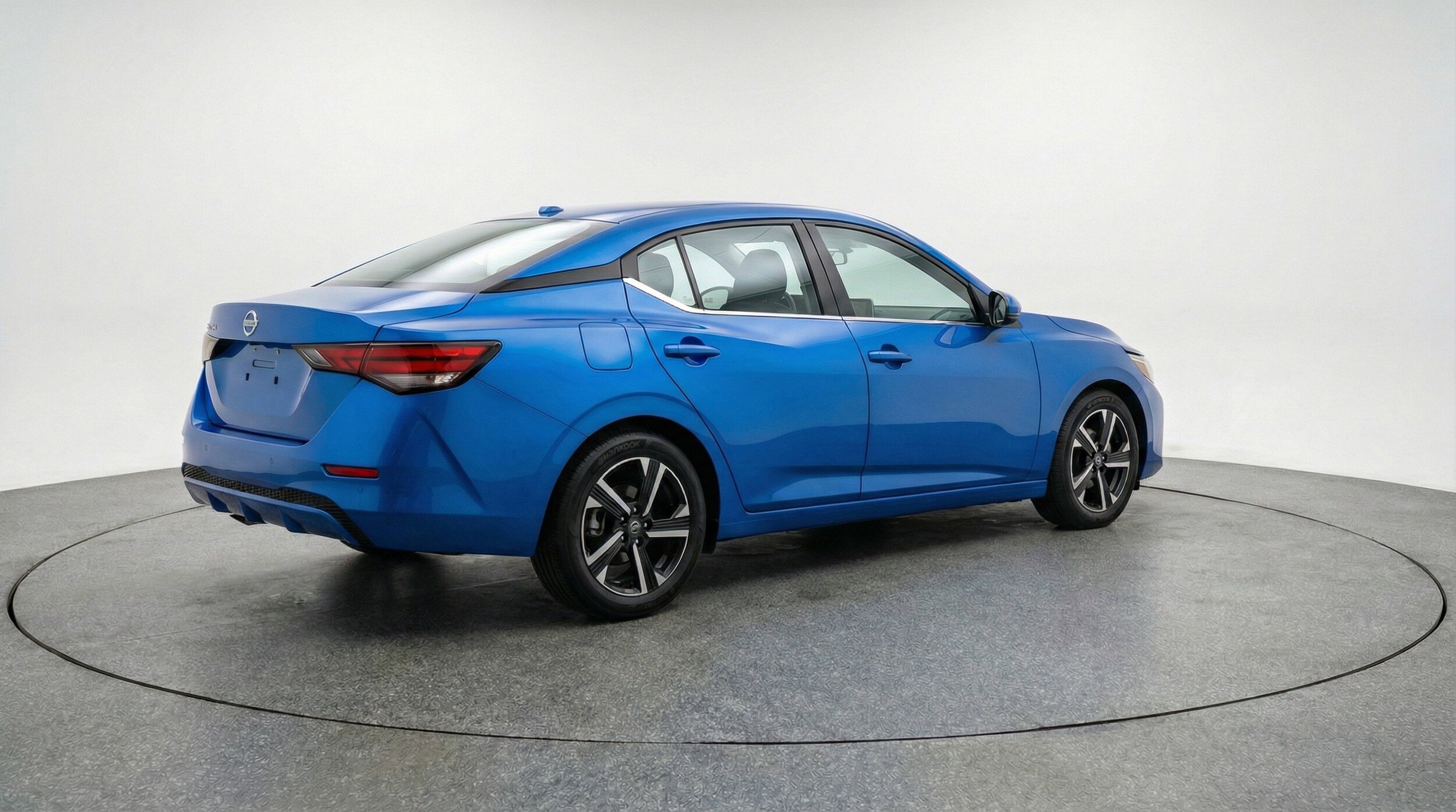 Thumbnail: 2025 Nissan Sentra - 9