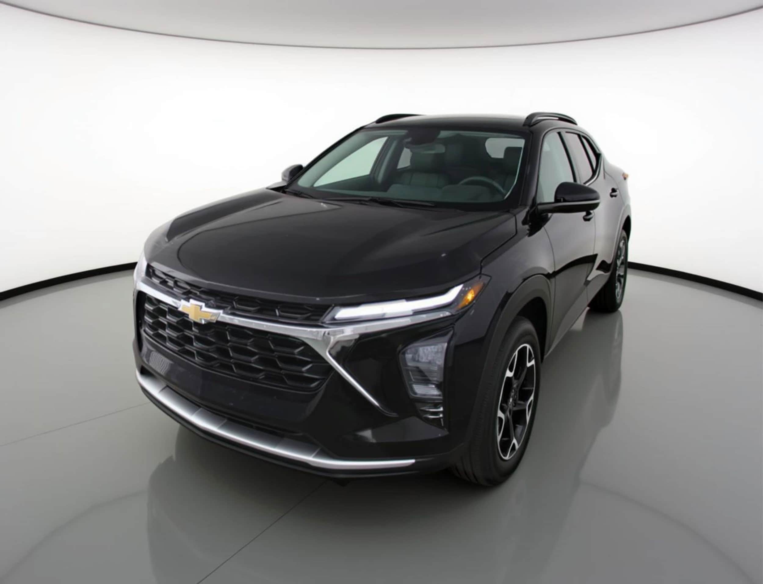 Thumbnail: 2025 Chevrolet Trax - 3