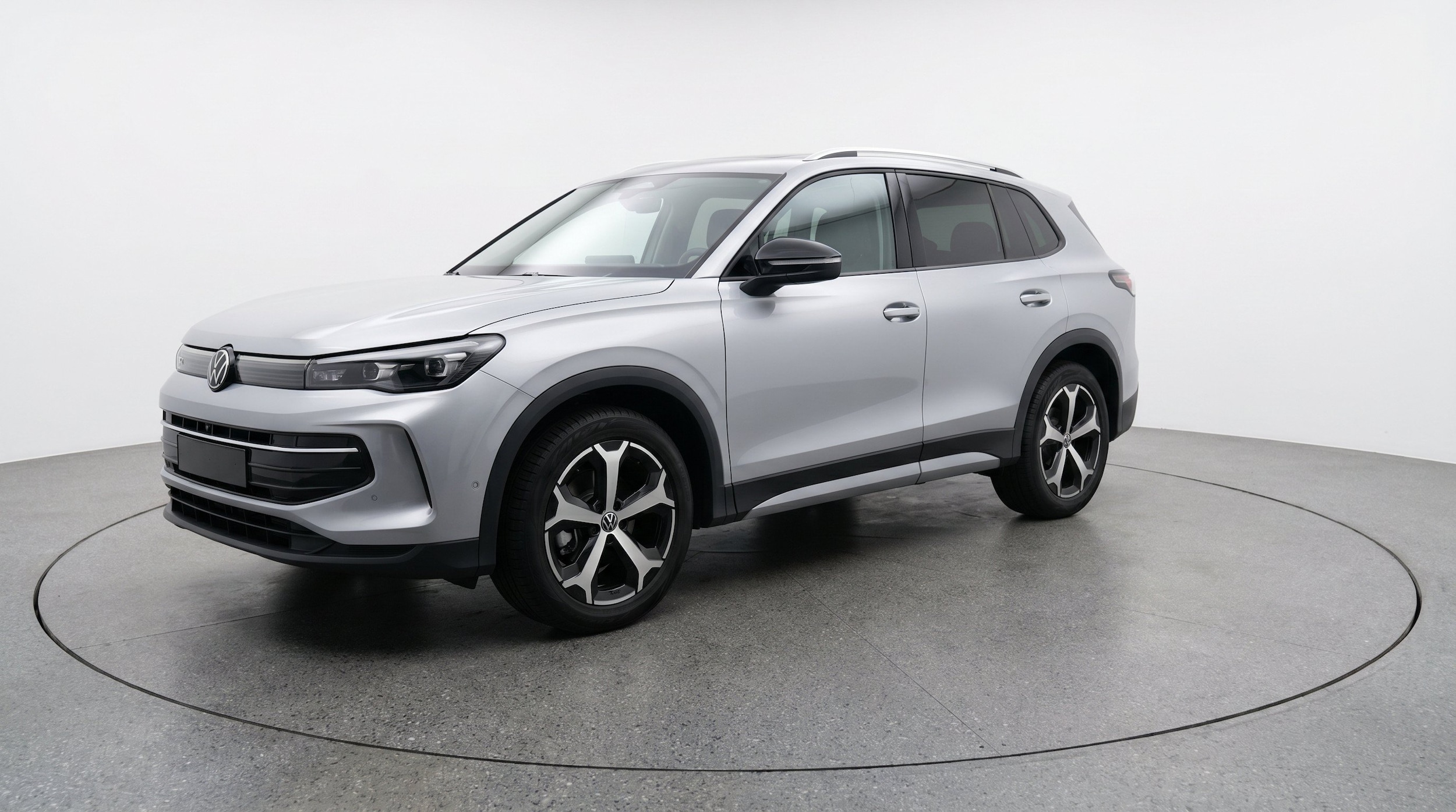 Thumbnail: 2026 Volkswagen Tiguan - 3