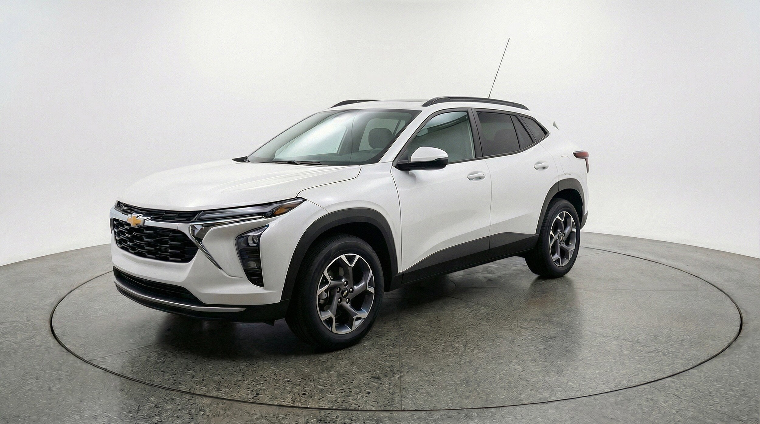 Thumbnail: 2025 Chevrolet Trax - 3