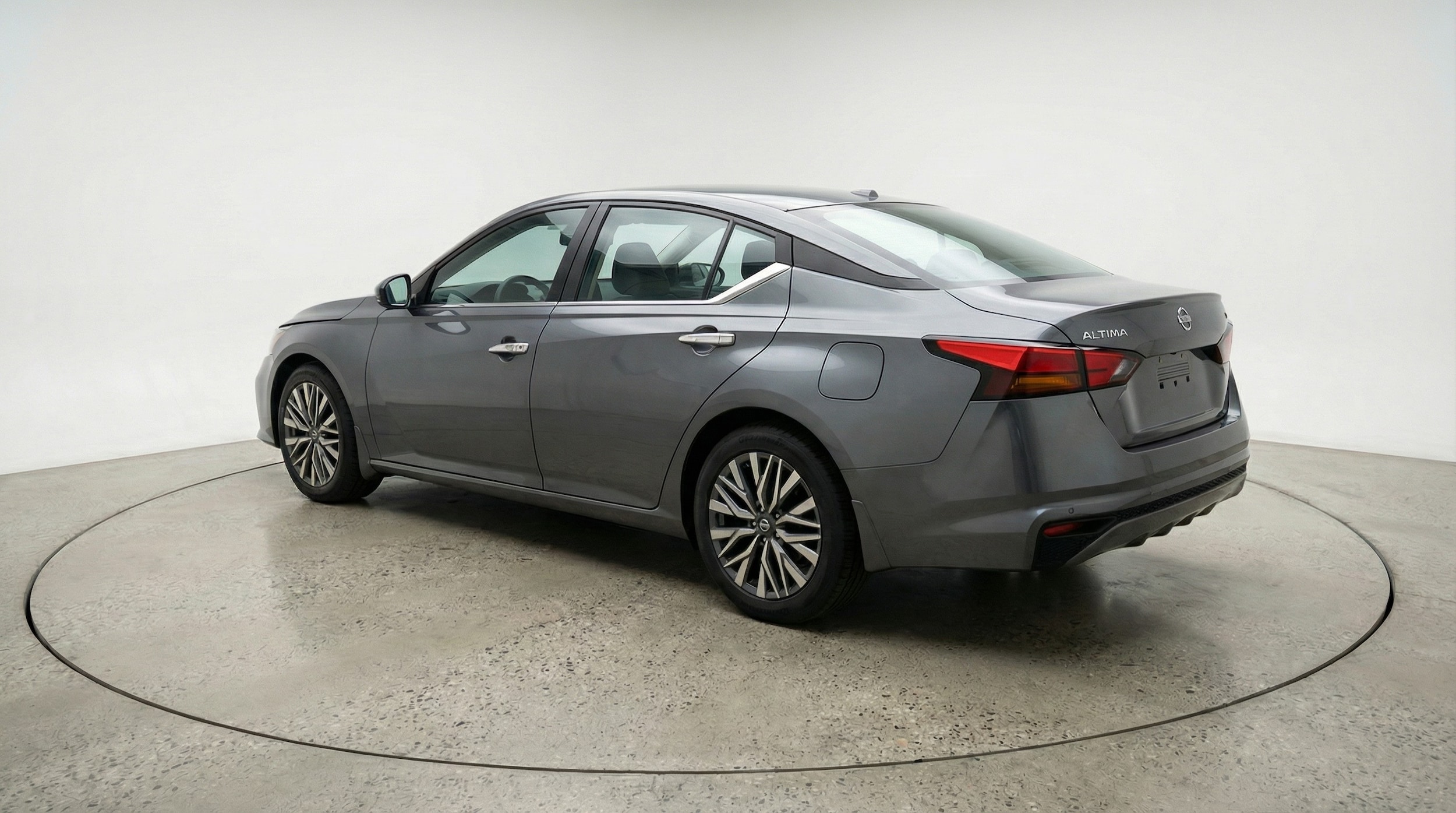 Thumbnail: 2025 Nissan Altima - 5