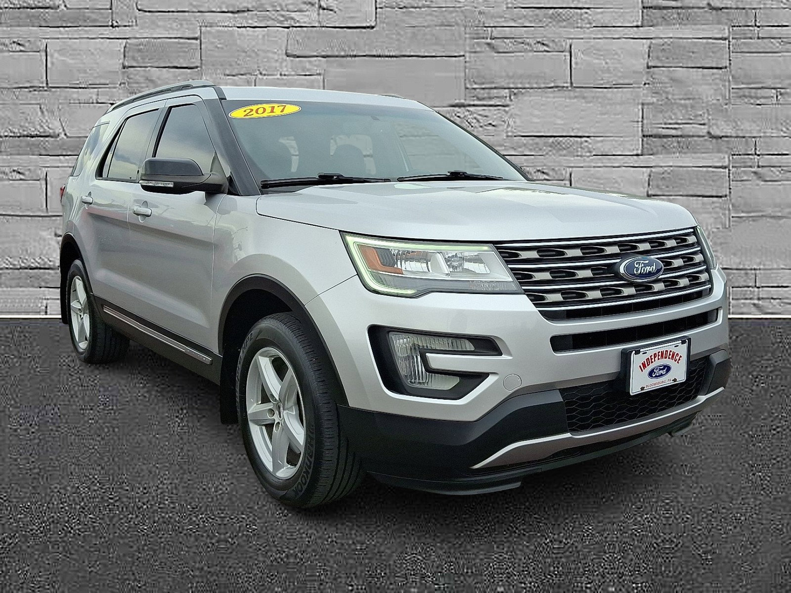 Certified 2017 Ford Explorer XLT with VIN 1FM5K8D82HGB37230 for sale in Bloomsburg, PA
