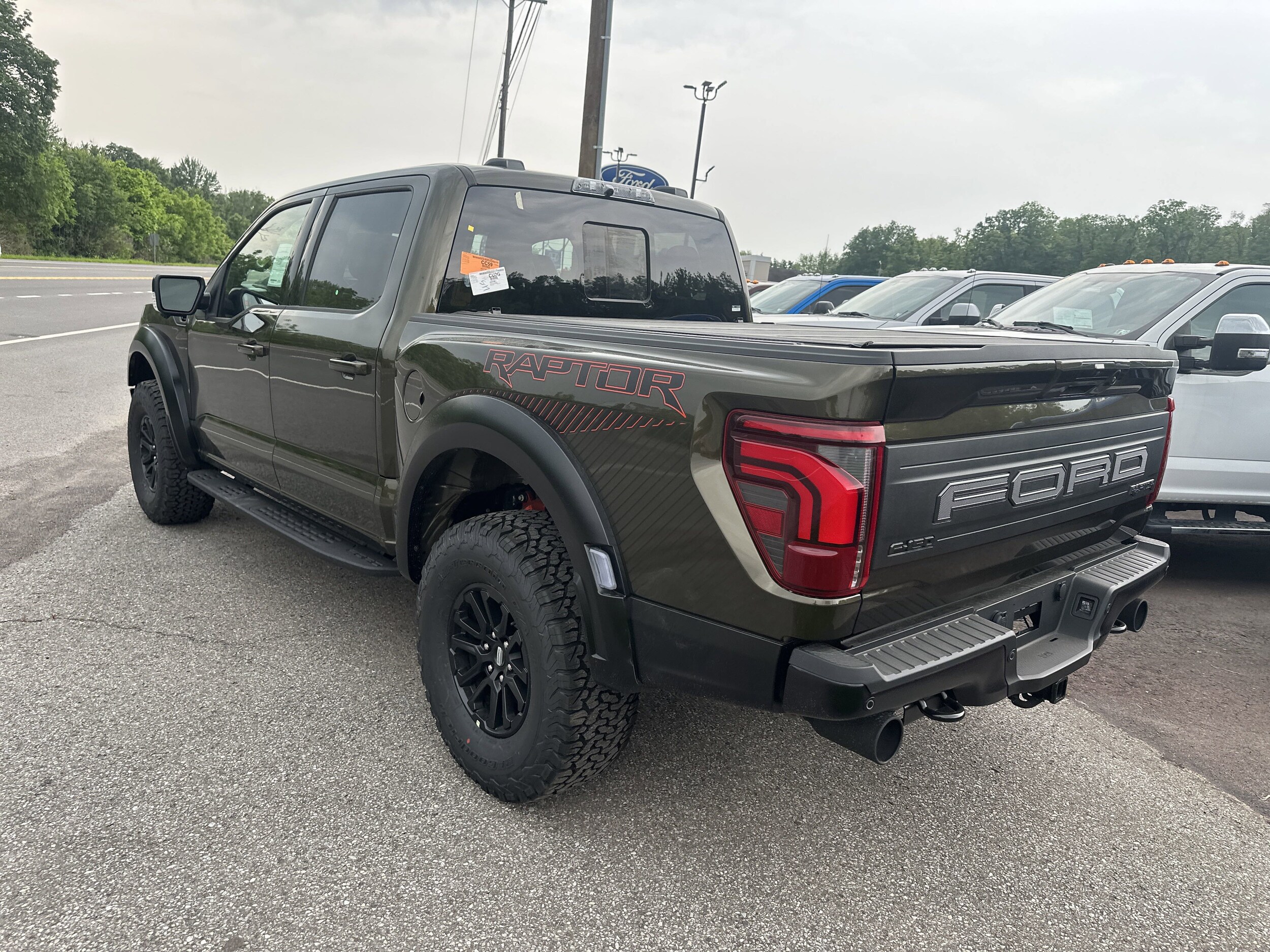 2025 Ford F-150 Raptor photo 4