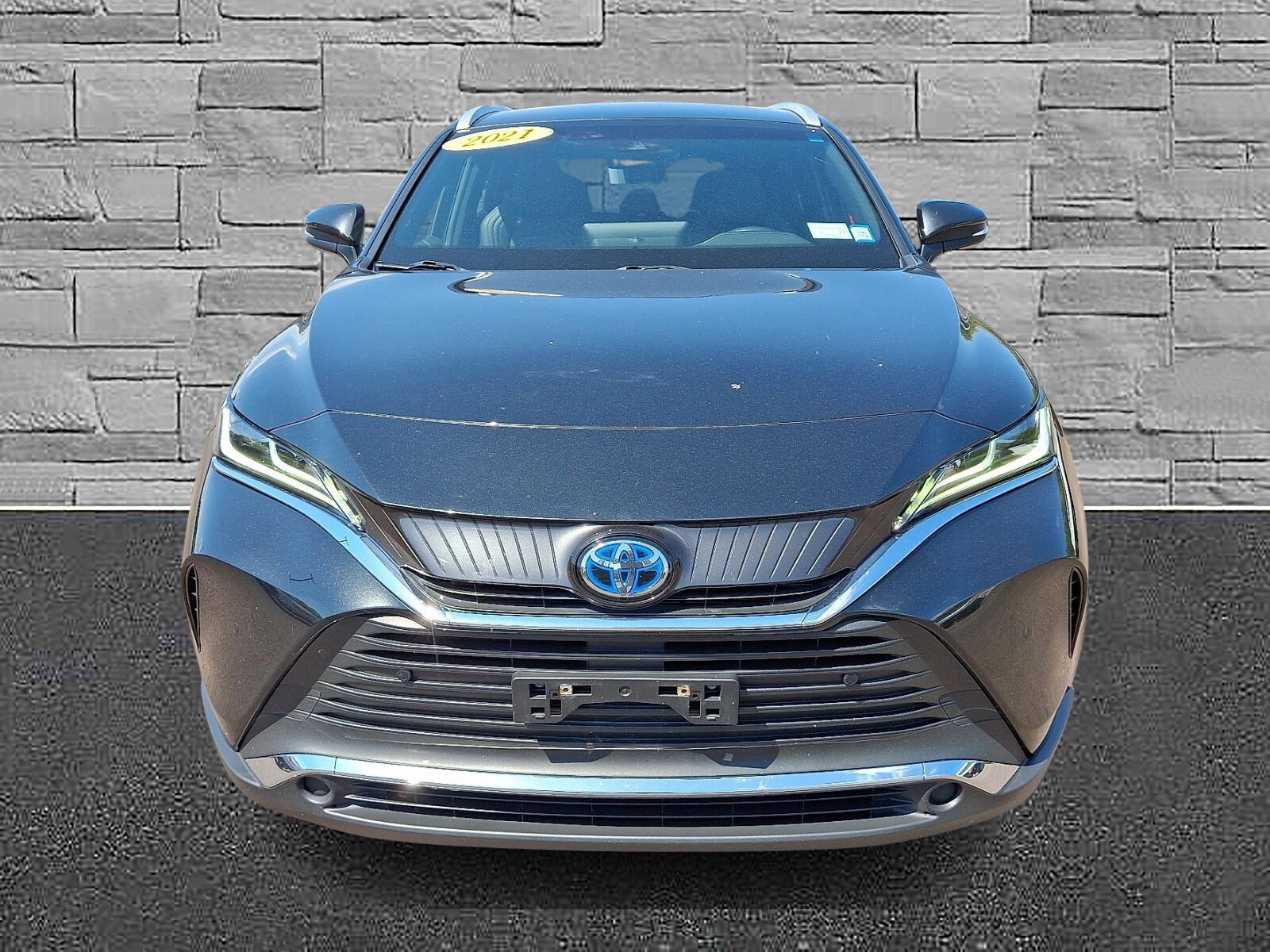 2021 Toyota Venza XLE photo 3
