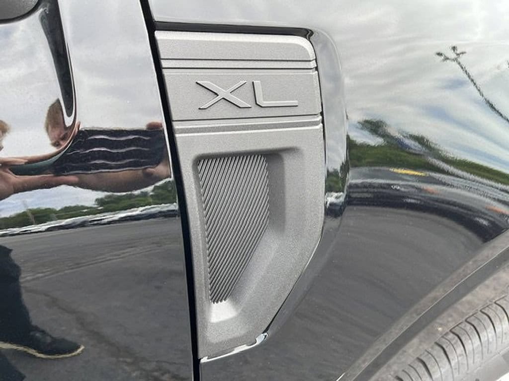 2026 Ford Maverick XL - Photo 11