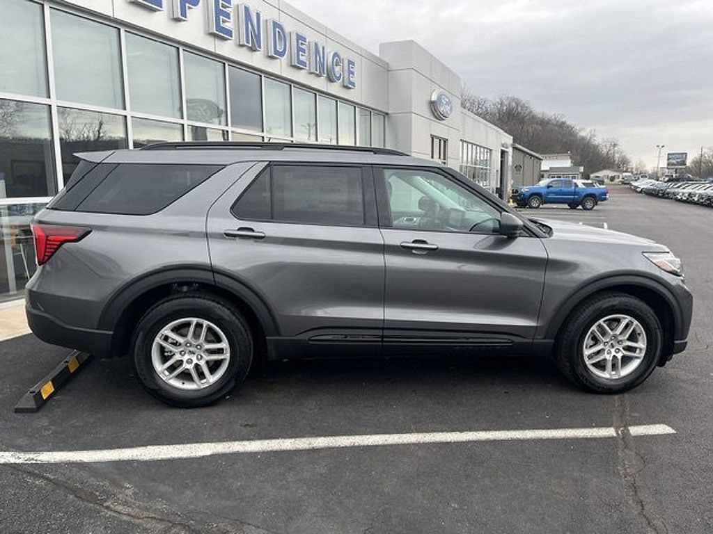 2026 Ford Explorer Active - Photo 10
