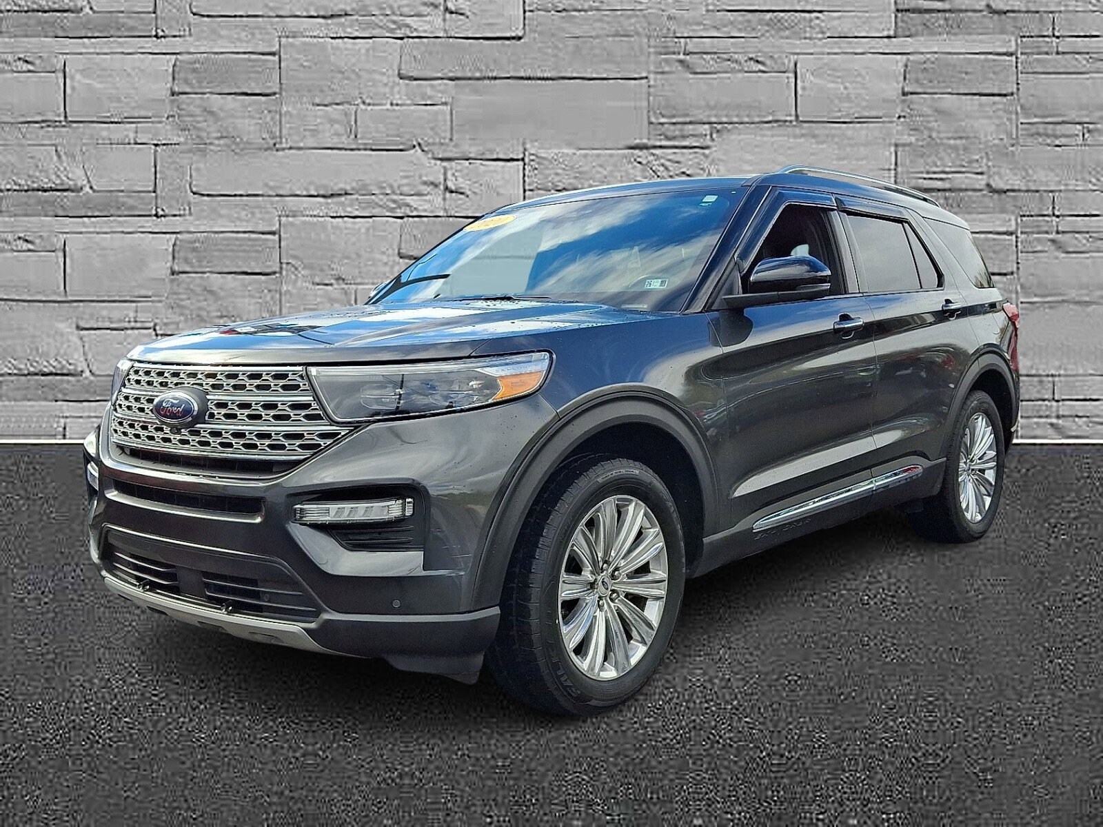 2020 Ford Explorer Limited photo 3