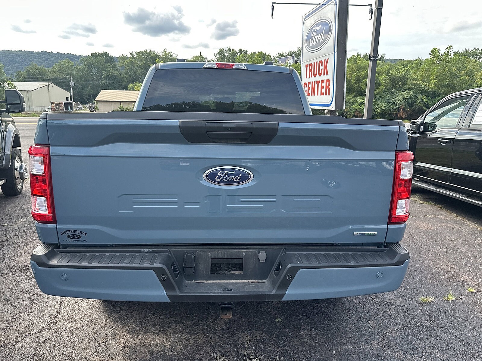 2023 Ford F-150 XL photo 3