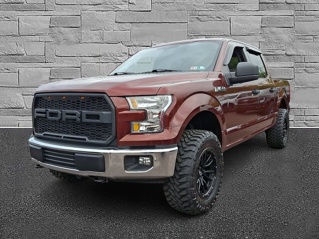 Used 2017 Ford F-150 XLT Truck SuperCrew Cab