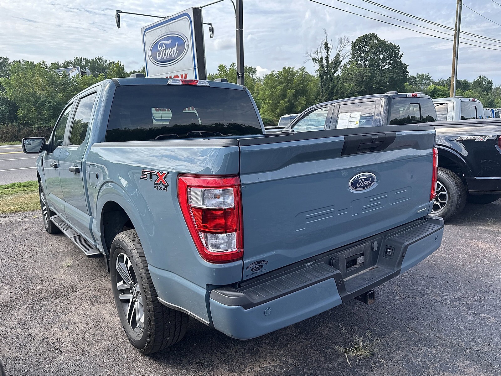 2023 Ford F-150 XL photo 4
