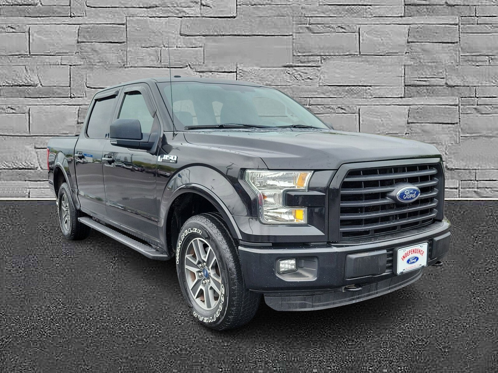 Used 2015 Ford F-150 XLT with VIN 1FTEW1EF4FKE19120 for sale in Bloomsburg, PA