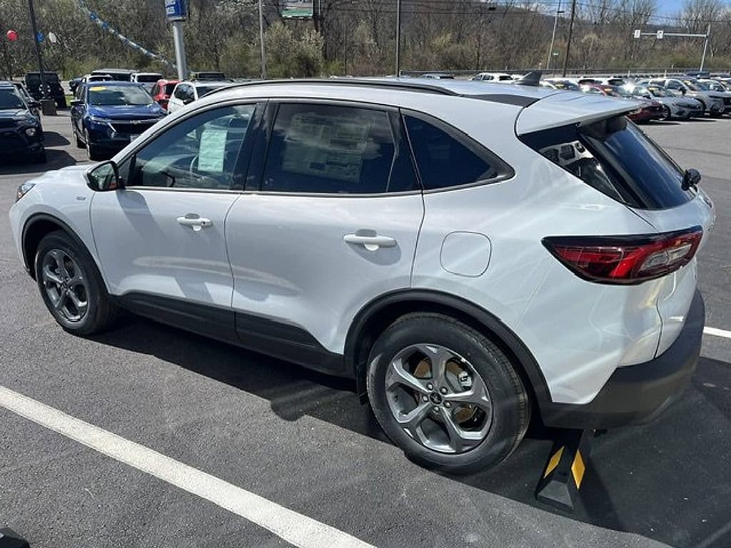 2026 Ford Escape Hybrid ST-Line Select - Photo 6