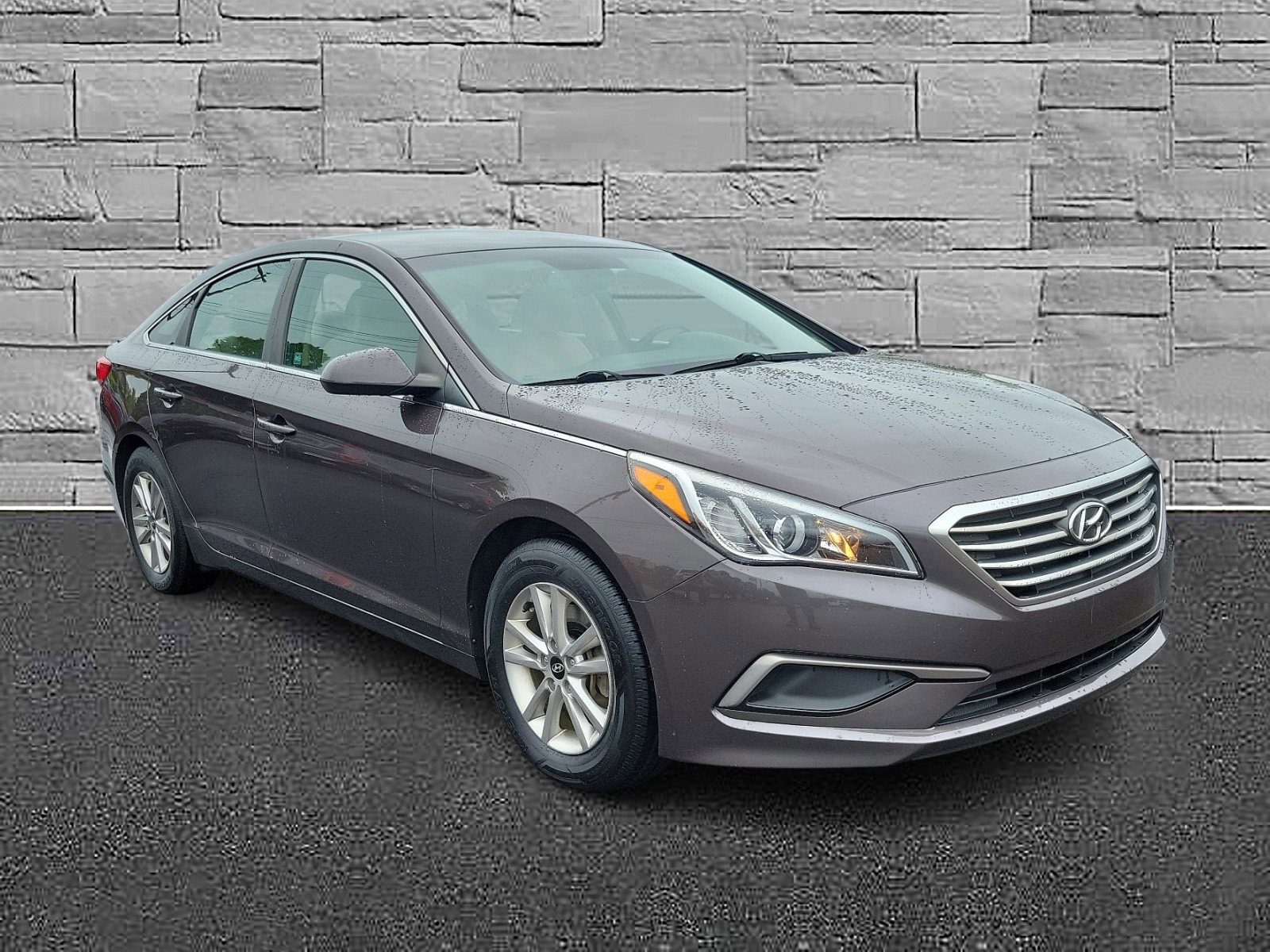 Used 2016 Hyundai Sonata SE with VIN 5NPE24AF4GH392018 for sale in Bloomsburg, PA