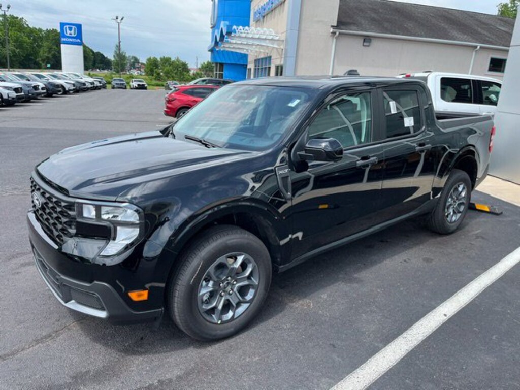 New 2026 Ford Maverick XLT TRUCK