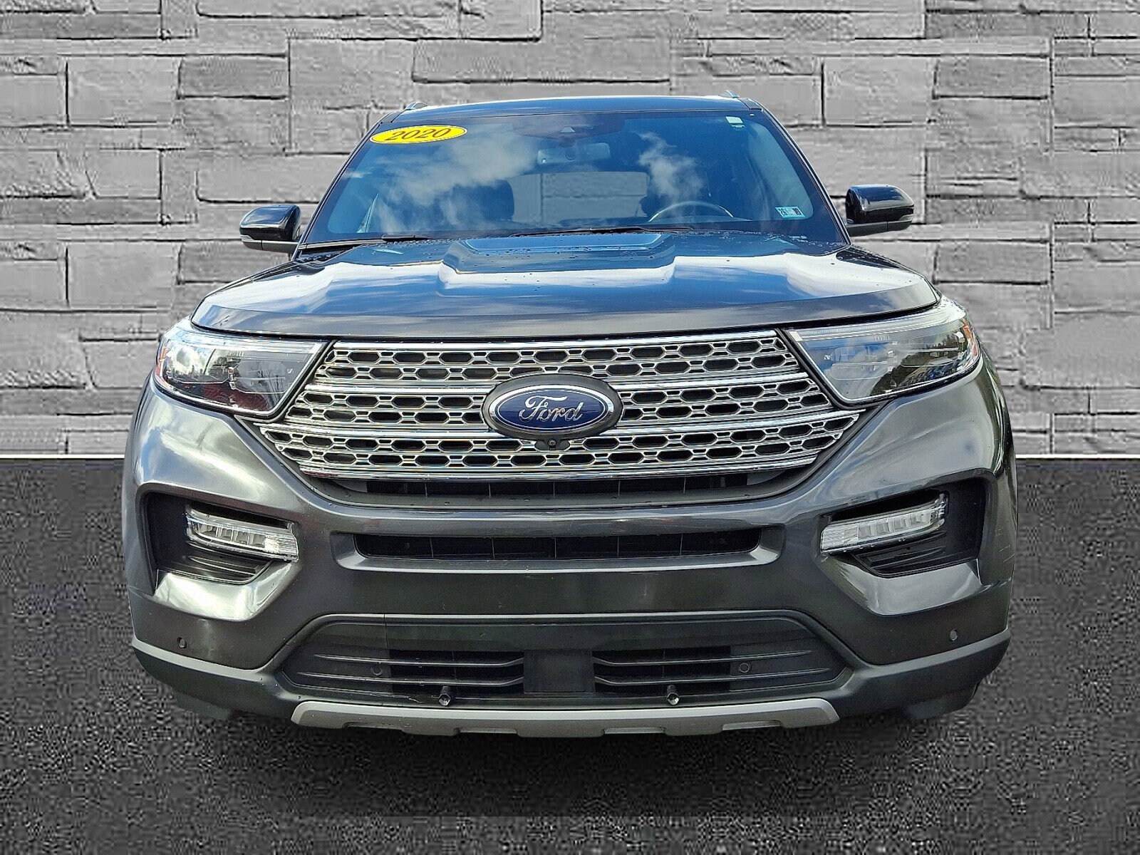 2020 Ford Explorer Limited photo 2