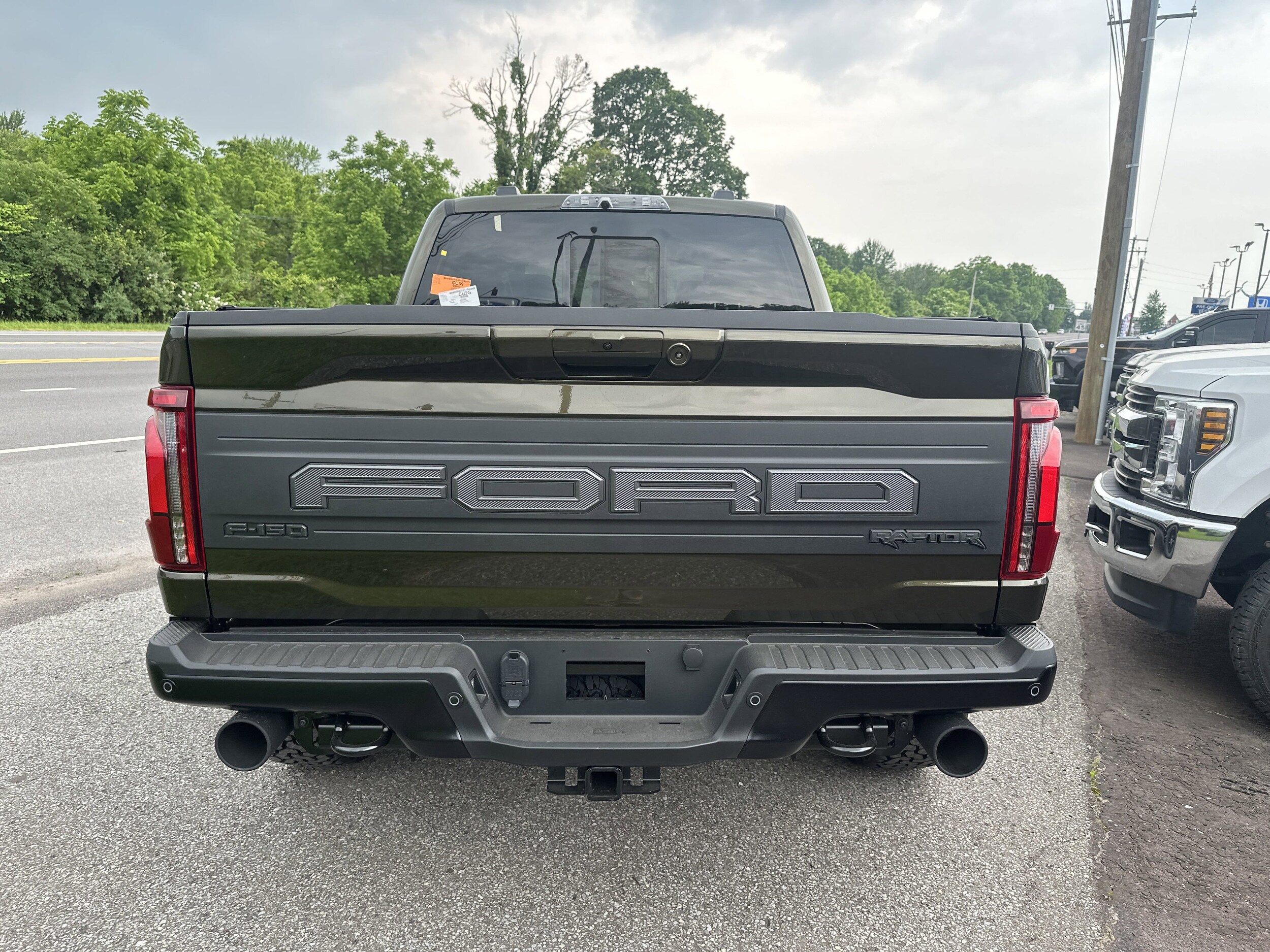 2025 Ford F-150 Raptor photo 3