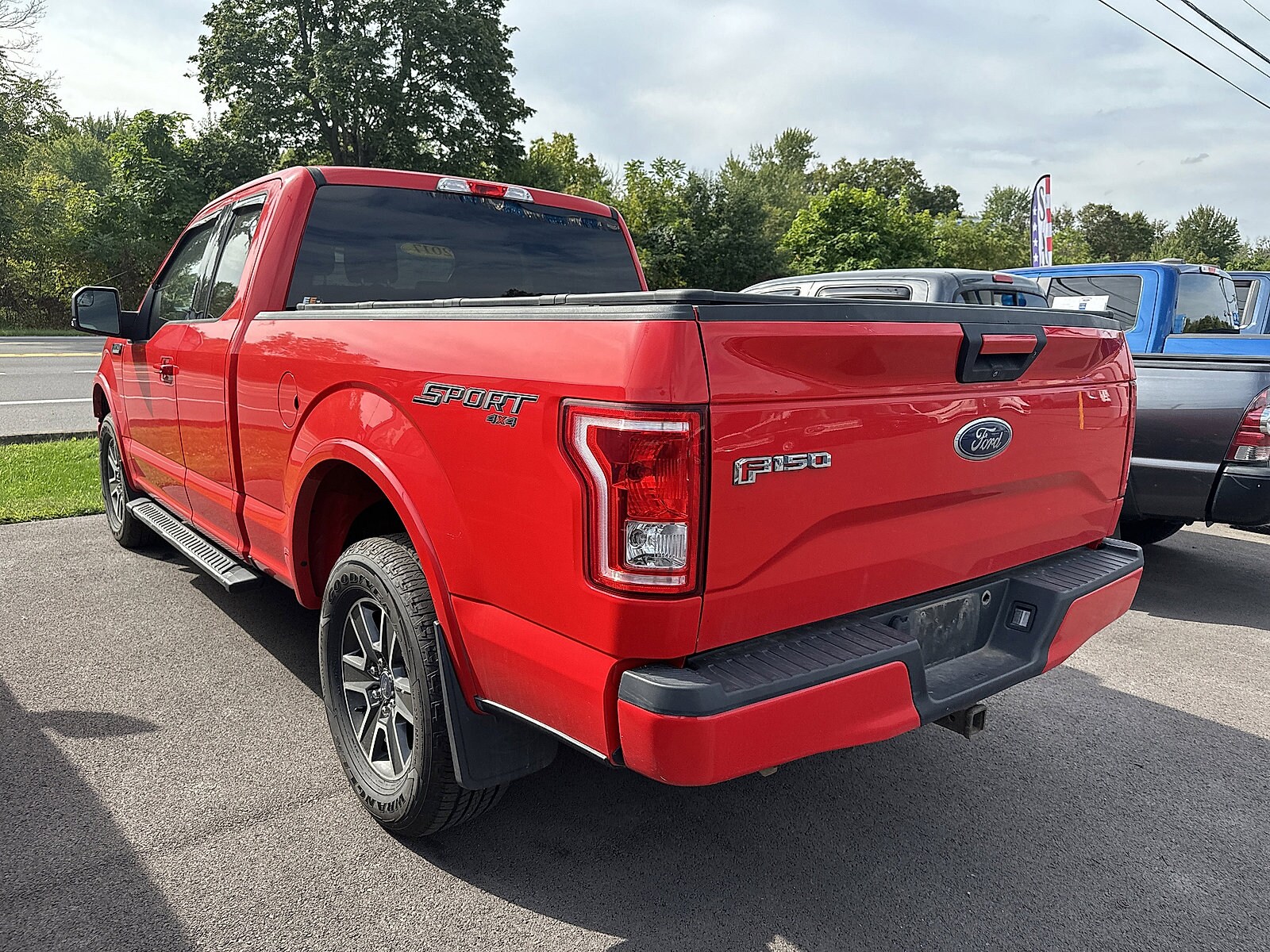 2017 Ford F-150 XLT photo 4