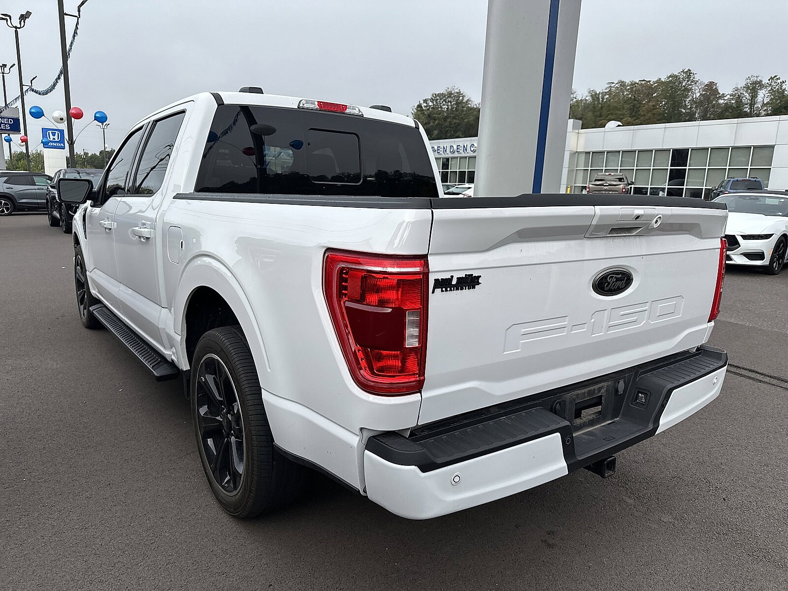 2023 Ford F-150 XLT photo 4