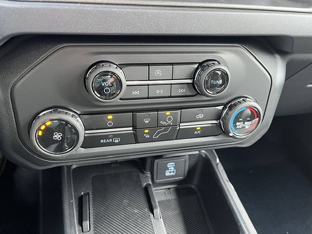 2025 Ford Bronco 4-Door Base - Photo 18