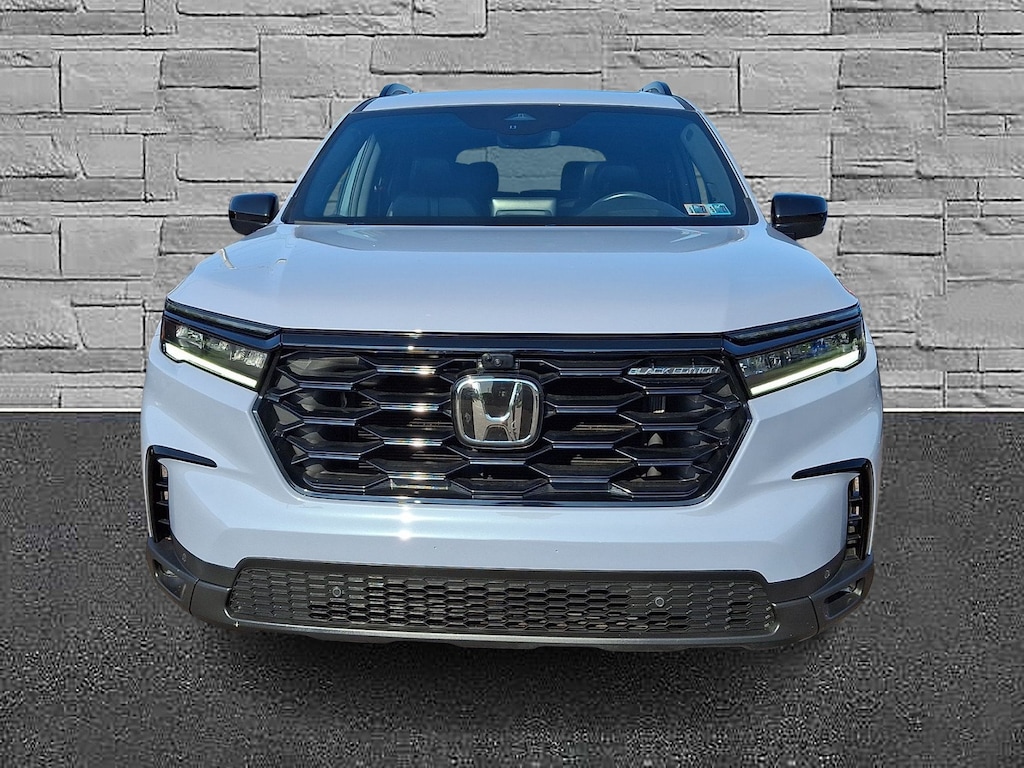 Used 2025 Honda Pilot Black Edition SUV