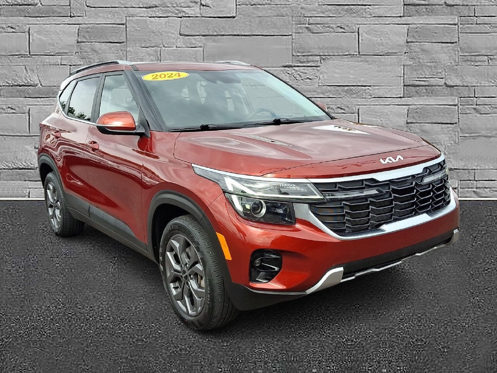 Used 2024 Kia Seltos S SUV