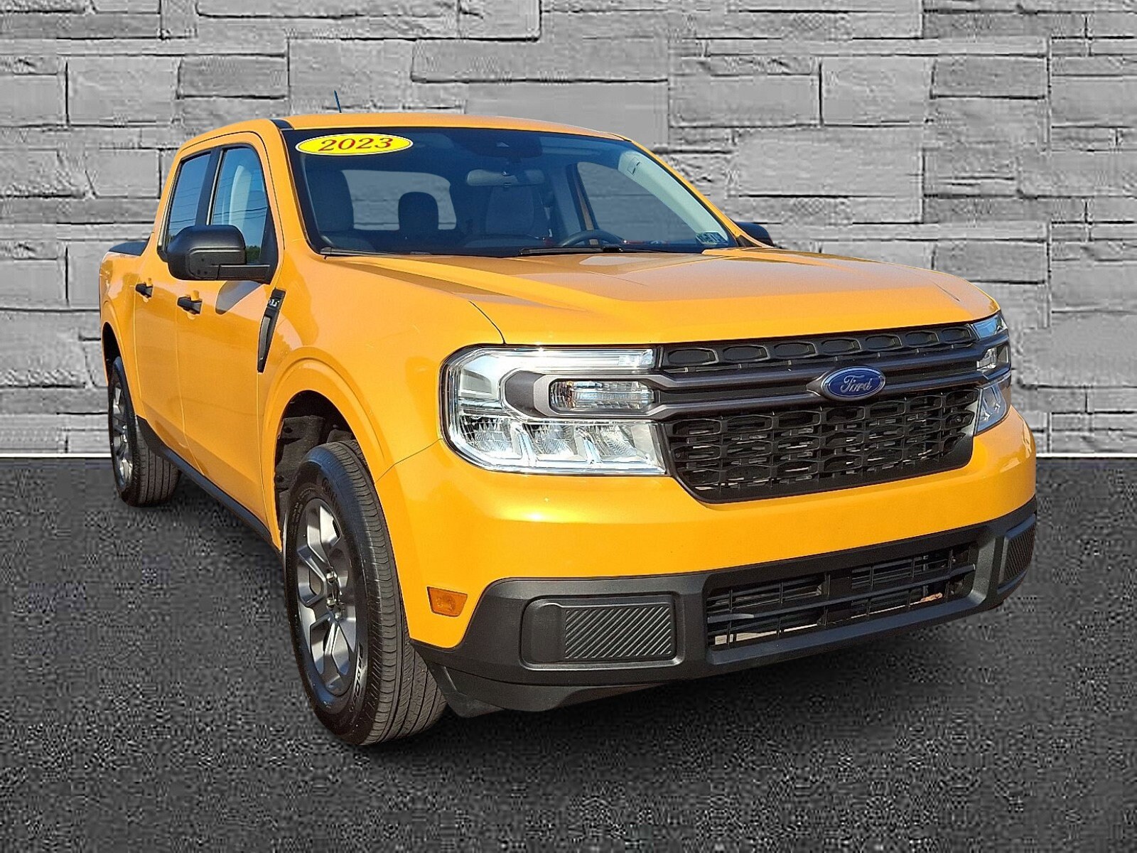 2023 Ford Maverick XLT photo 2
