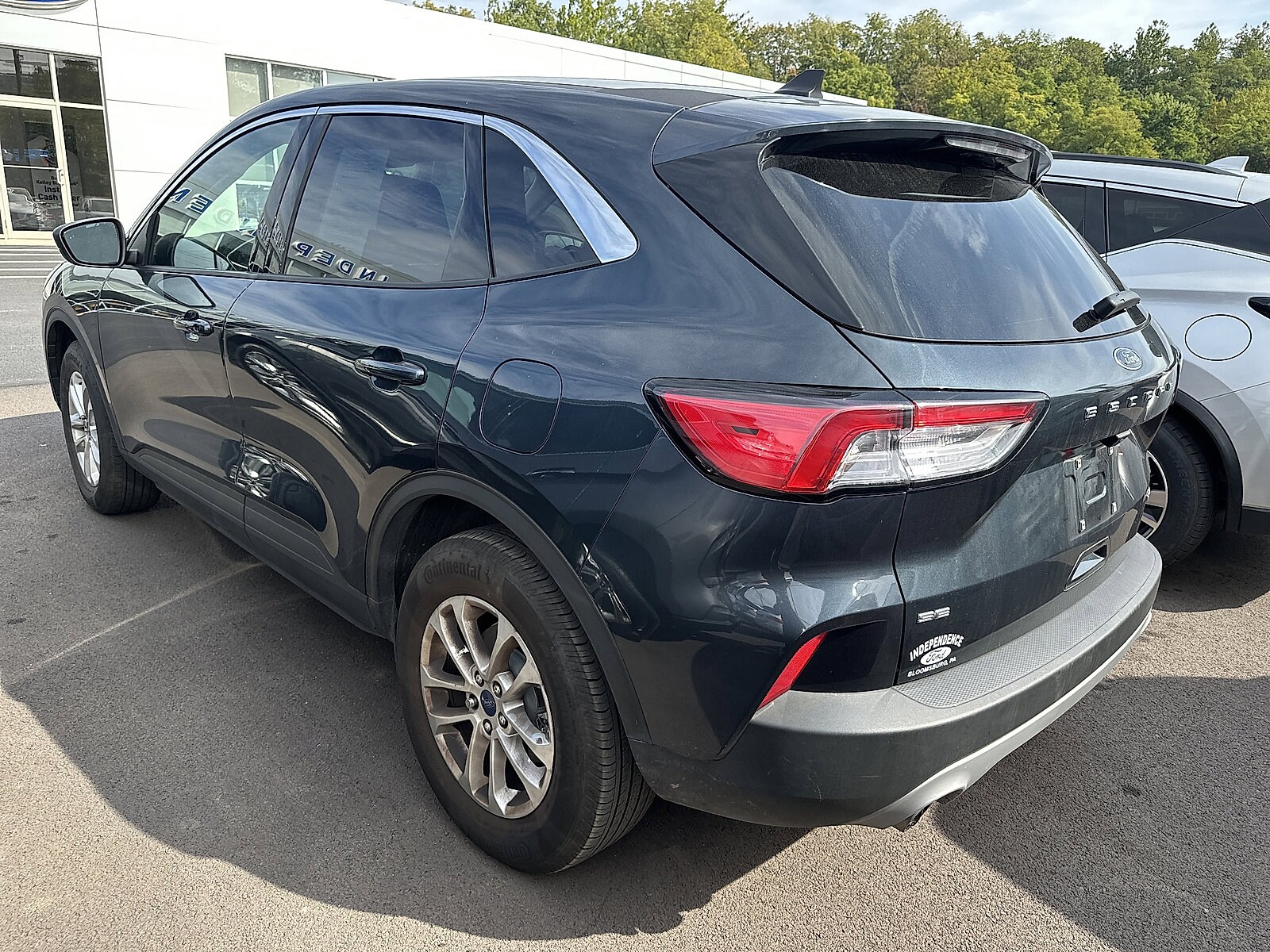 2022 Ford Escape SE photo 4