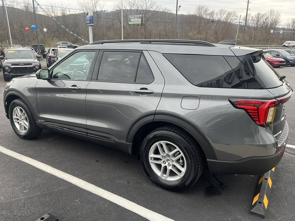 2026 Ford Explorer Active - Photo 6