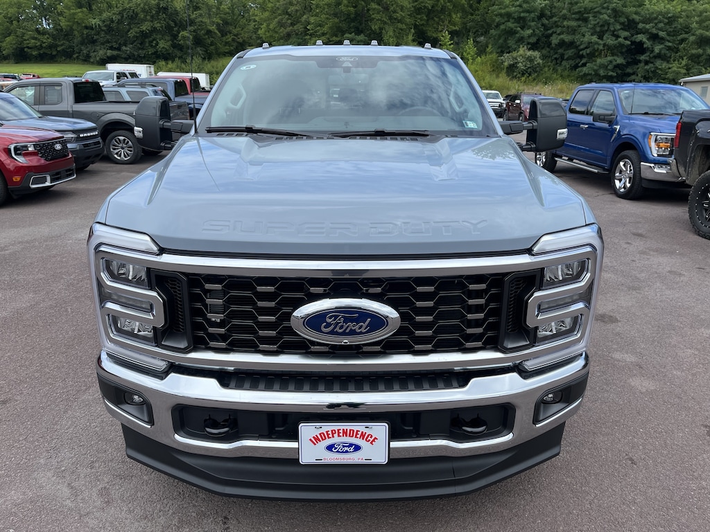 New 2026 Ford Super Duty F-350® Lariat® TRUCK