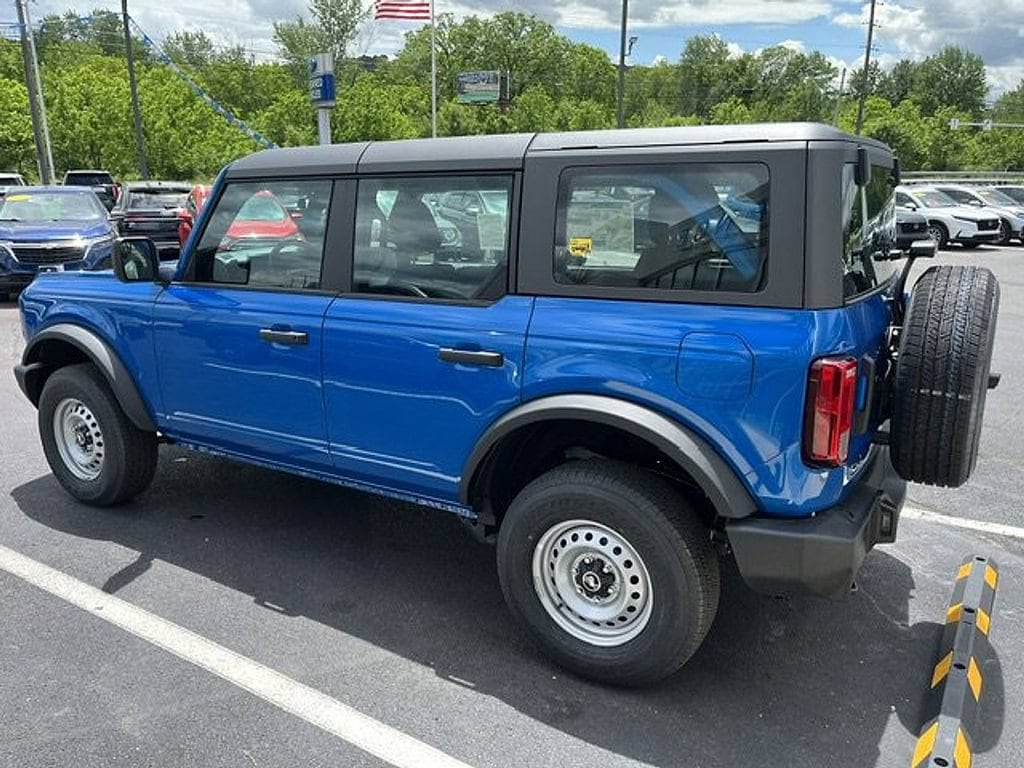 2025 Ford Bronco 4-Door Base - Photo 6