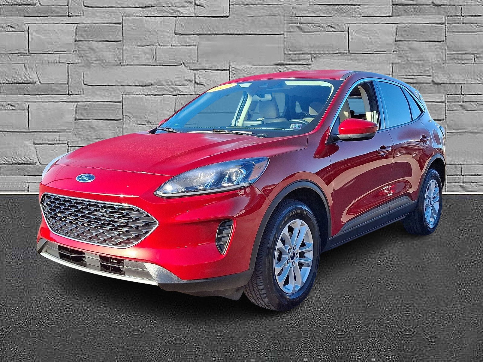 2020 Ford Escape SE photo 4