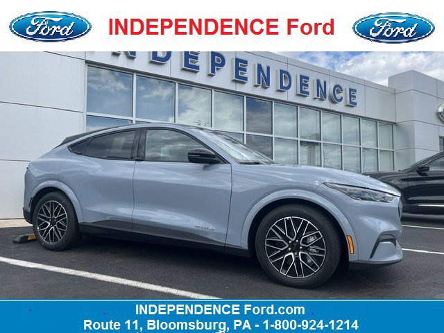 2026 Ford Mustang-Mach-e Premium's photo