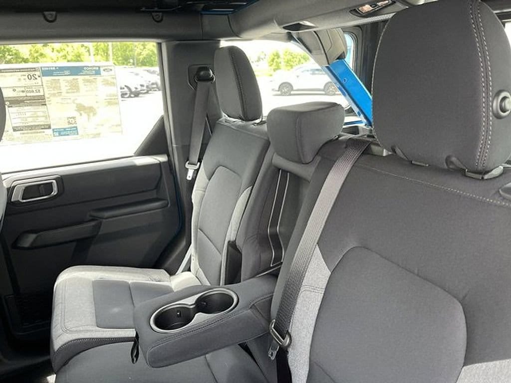 2025 Ford Bronco 4-Door Base - Photo 24