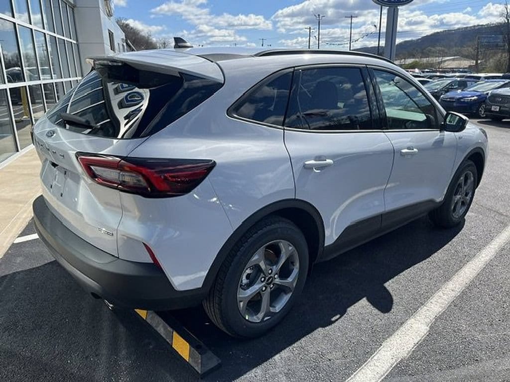 2026 Ford Escape Hybrid ST-Line Select - Photo 8