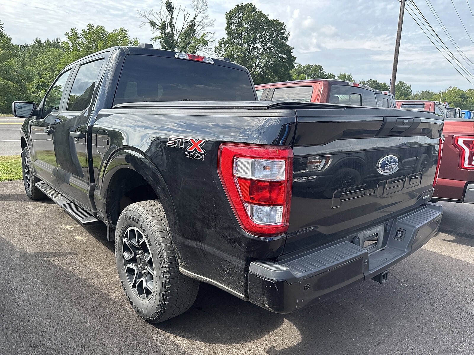 2022 Ford F-150 XL photo 3
