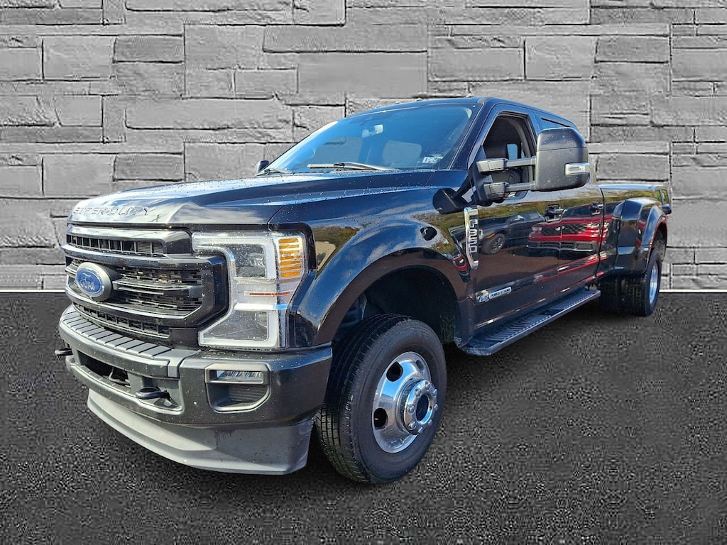 Used 2021 Ford F-350 LARIAT Truck Crew Cab