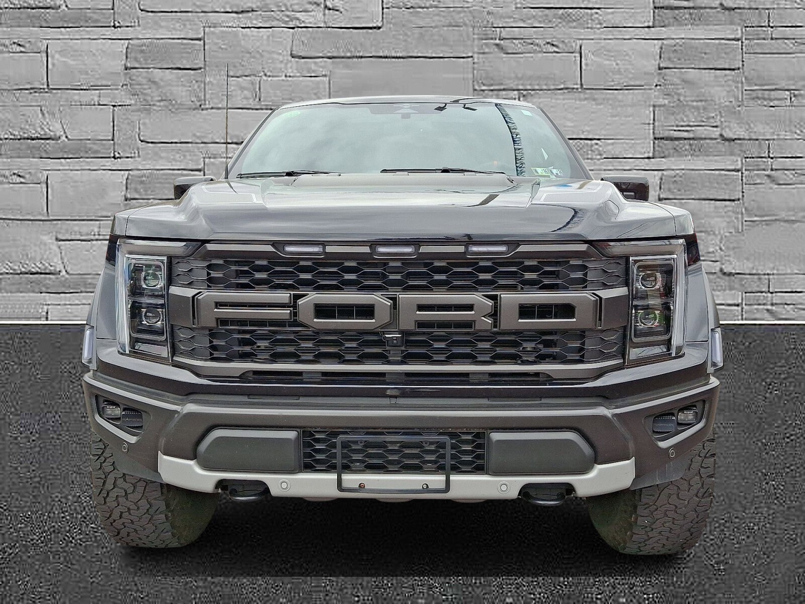 2023 Ford F-150 Raptor photo 2