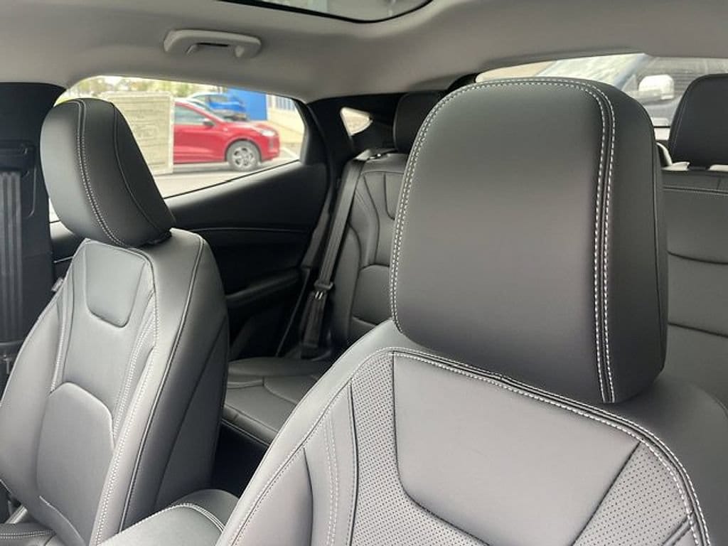 2026 Ford Mustang Mach-E Premium - Photo 14