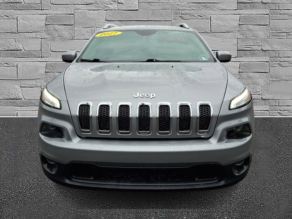 Certified 2017 Jeep Cherokee Latitude SUV