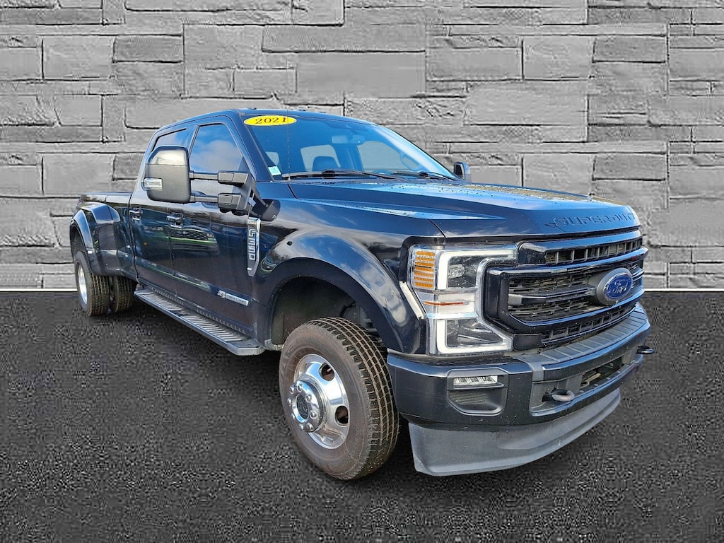 Used 2021 Ford F-350 LARIAT Truck Crew Cab
