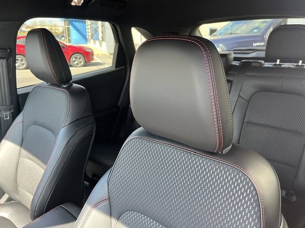 2026 Ford Escape Hybrid ST-Line Select - Photo 15