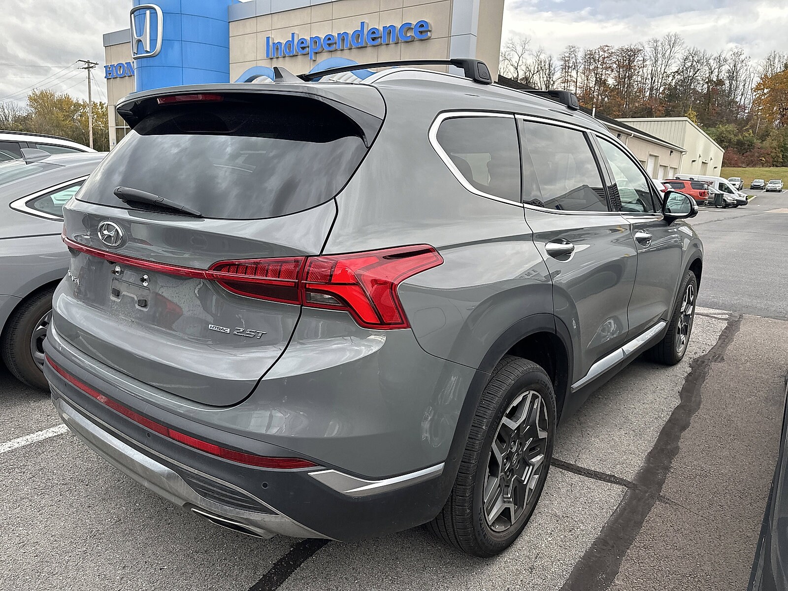 2023 Hyundai Santa Fe Limited photo 2
