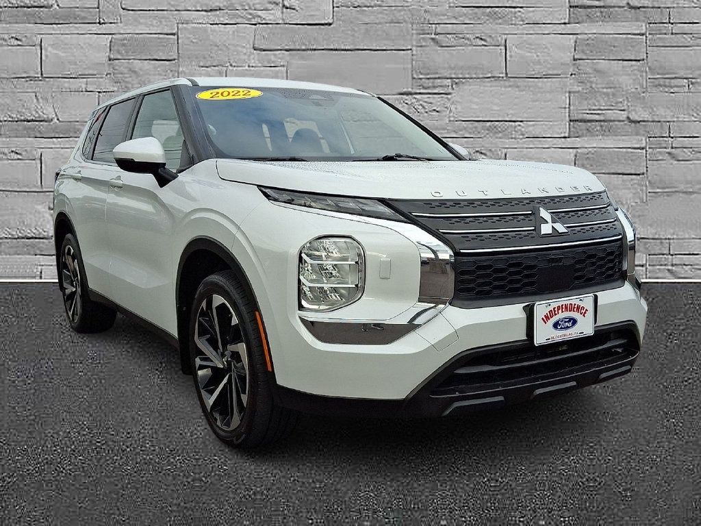 Used 2022 Mitsubishi Outlander ES SUV