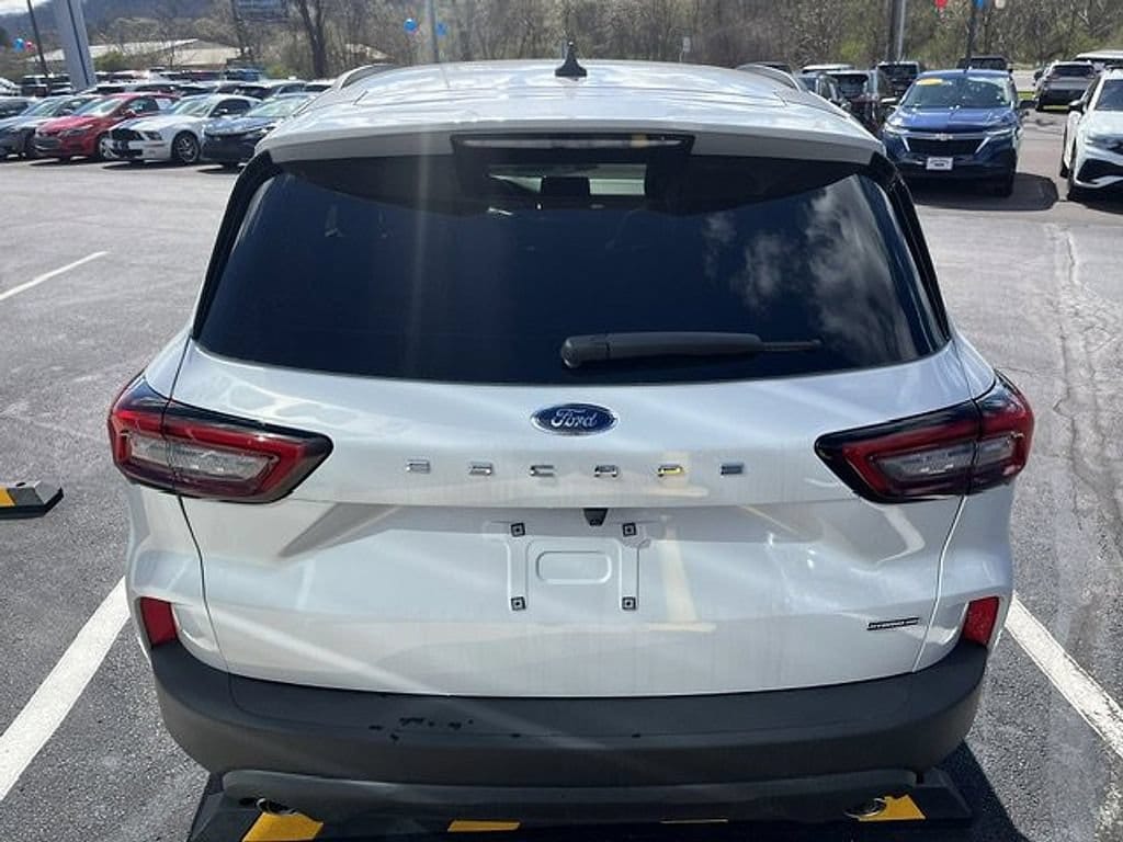 2026 Ford Escape Hybrid ST-Line Select - Photo 7
