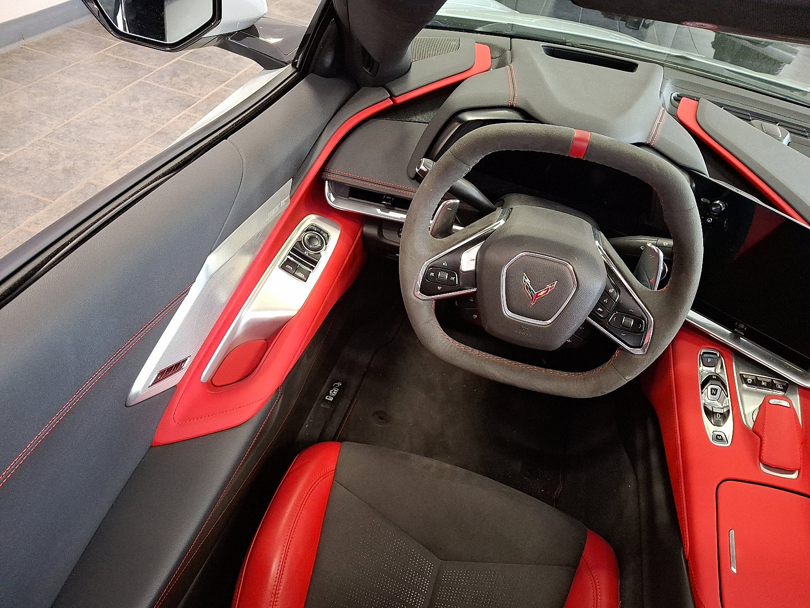 2020 Chevrolet Corvette 2LT - Photo 13