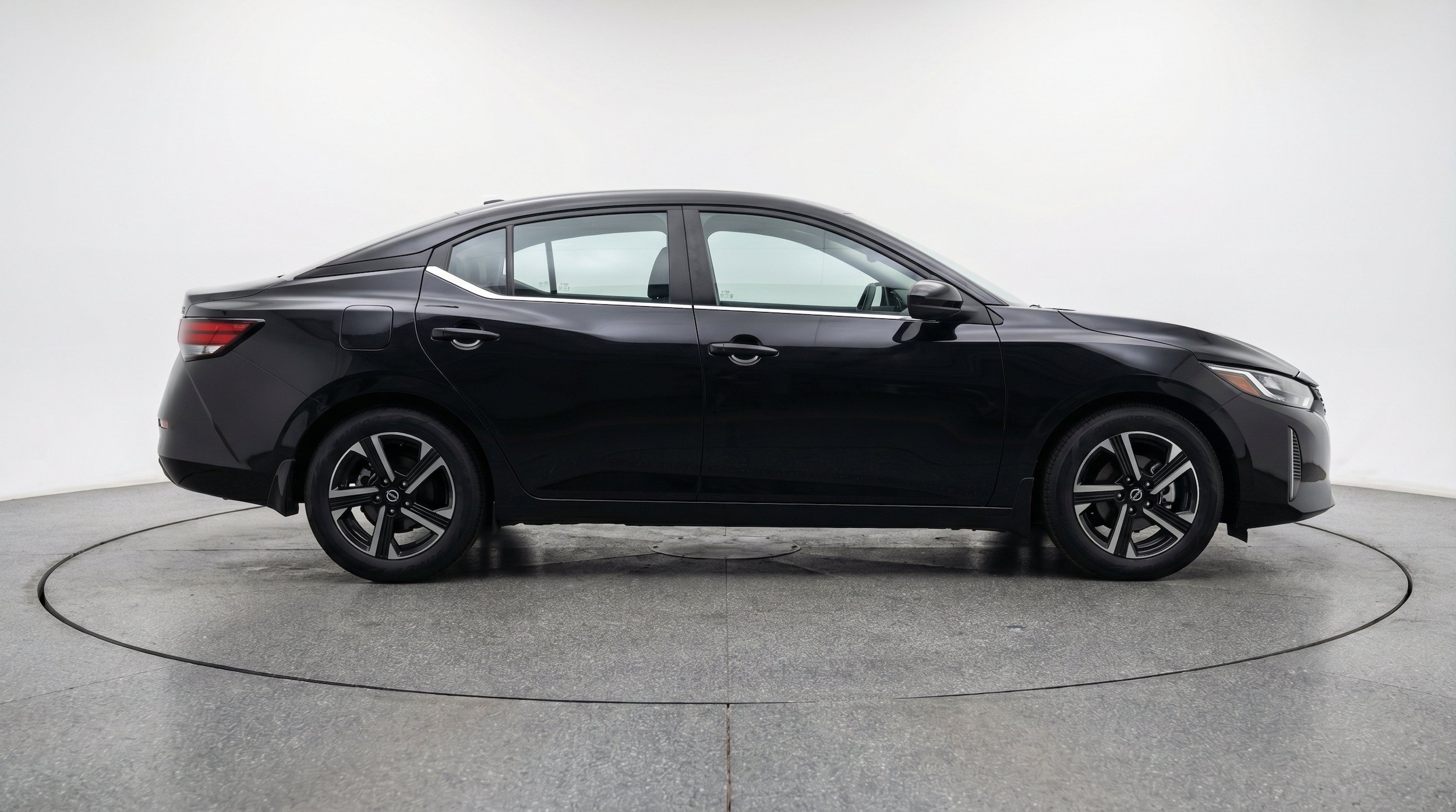 Thumbnail: 2025 Nissan Sentra - 10