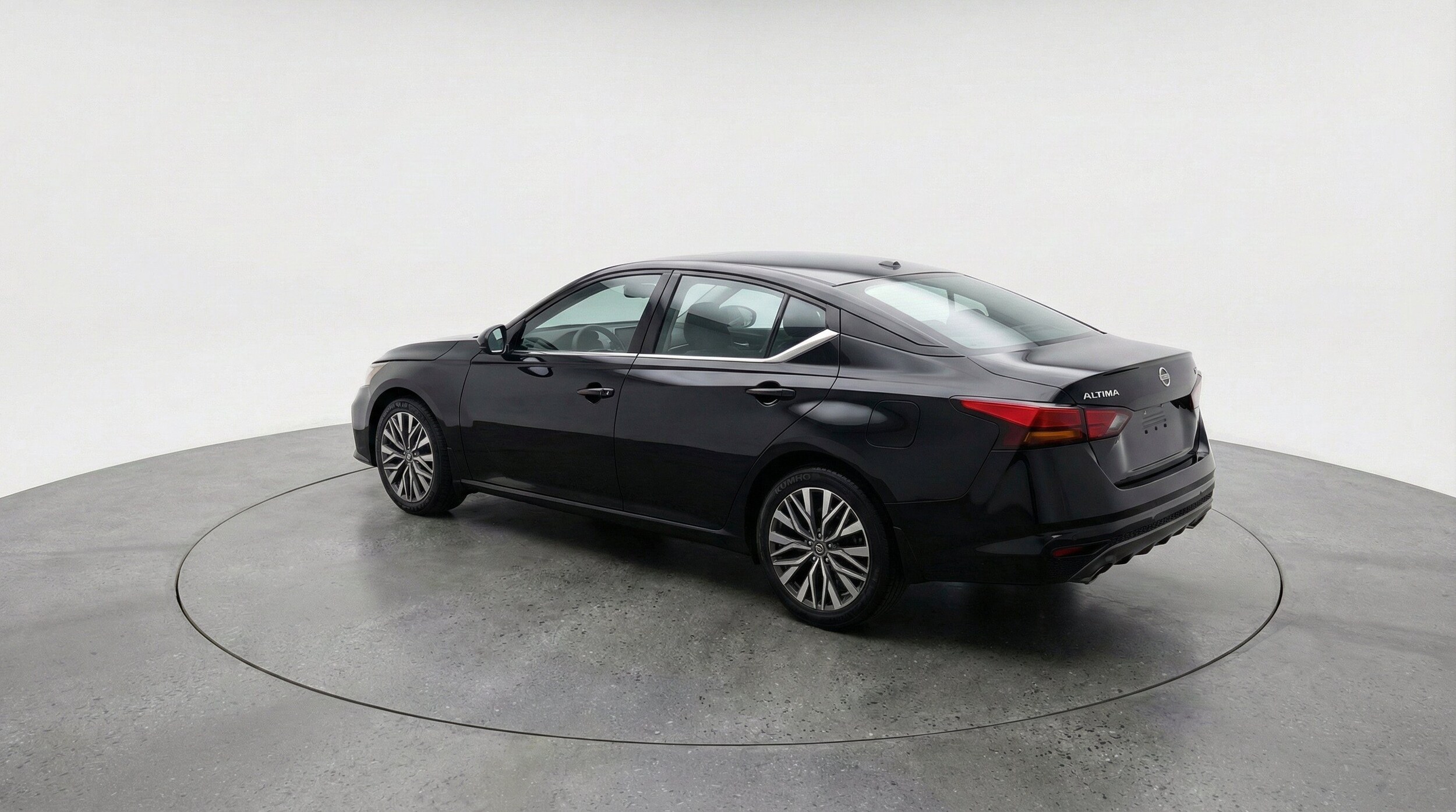 Thumbnail: 2025 Nissan Altima - 6