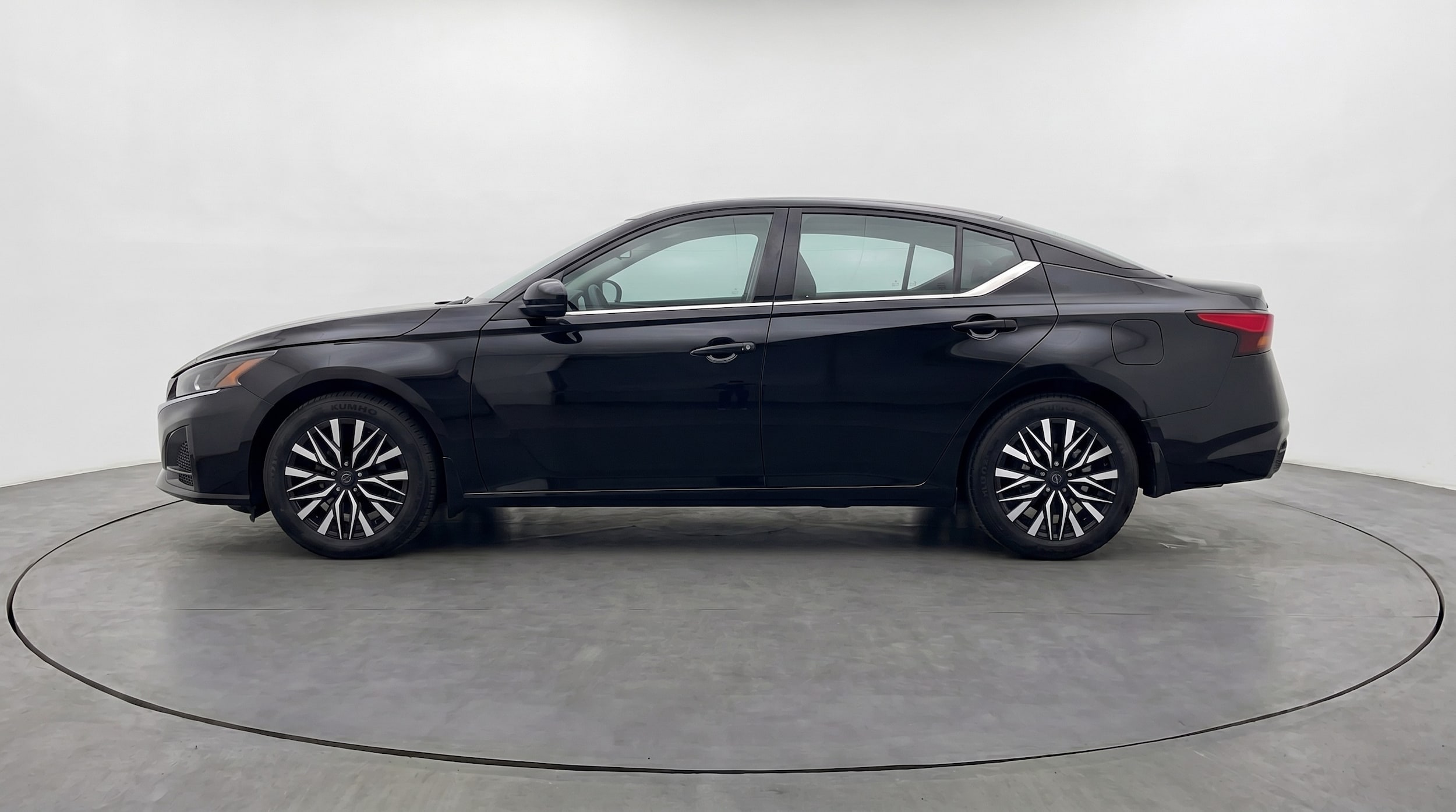 Thumbnail: 2025 Nissan Altima - 4