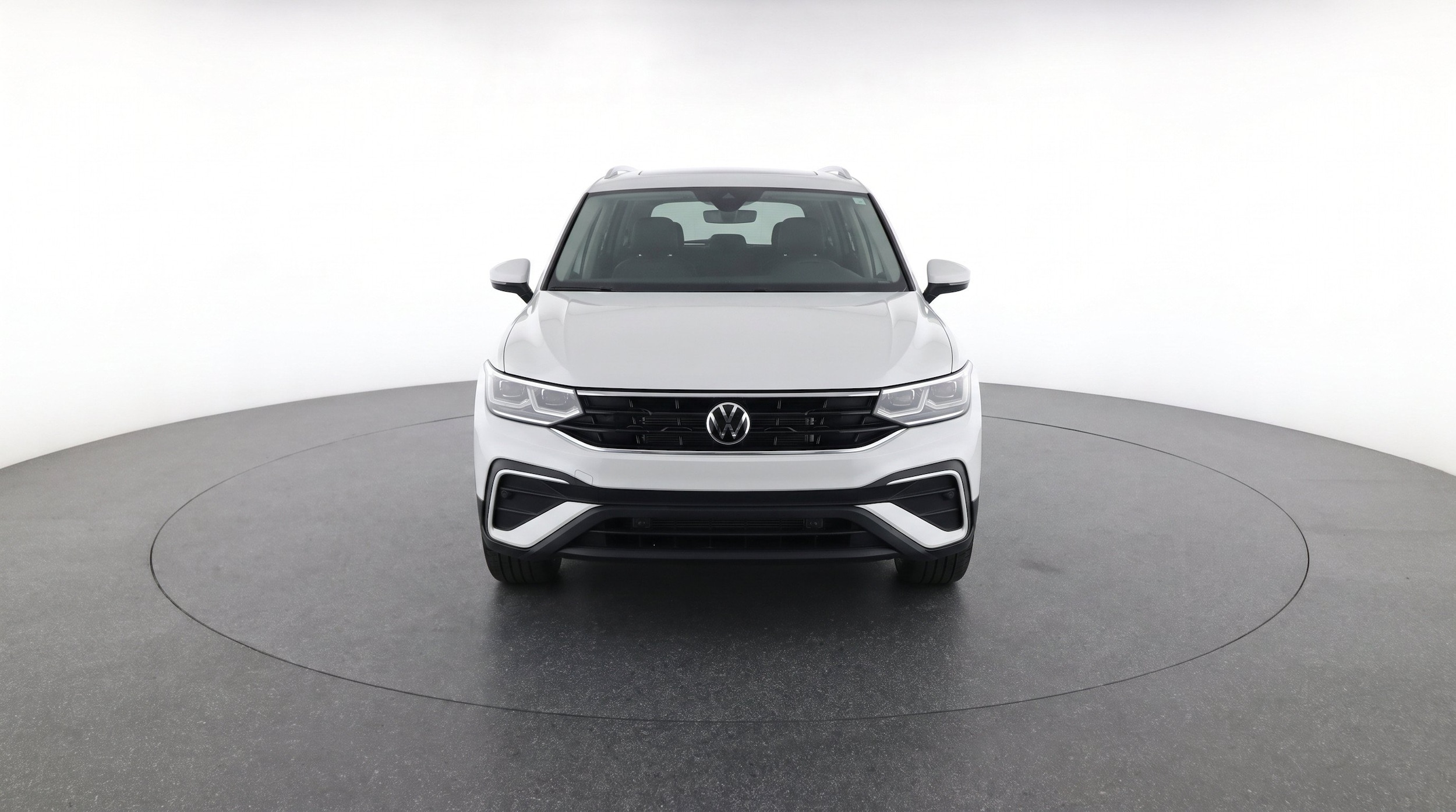 Thumbnail: 2026 Volkswagen Tiguan - 2