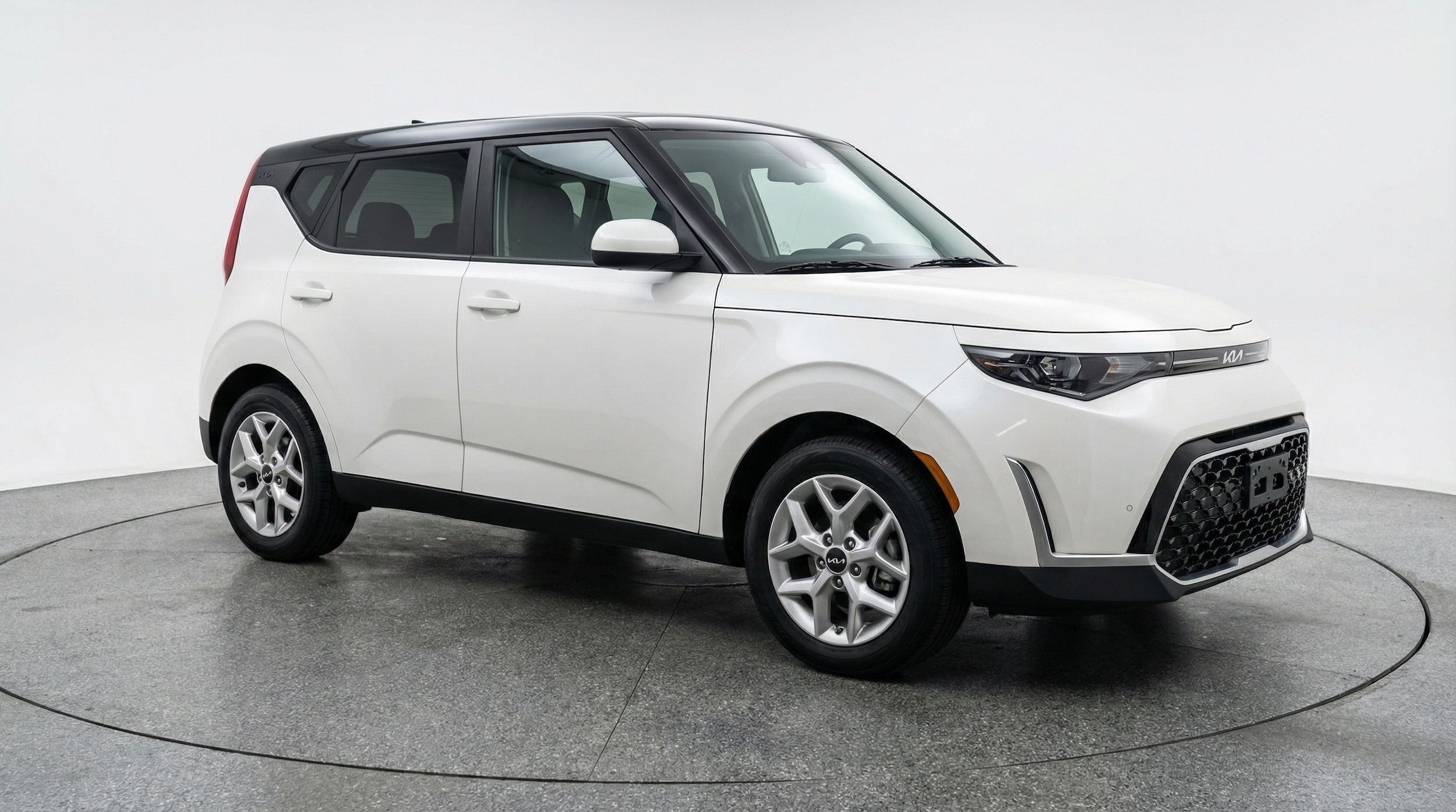 Thumbnail: 2025 Kia Soul - 1